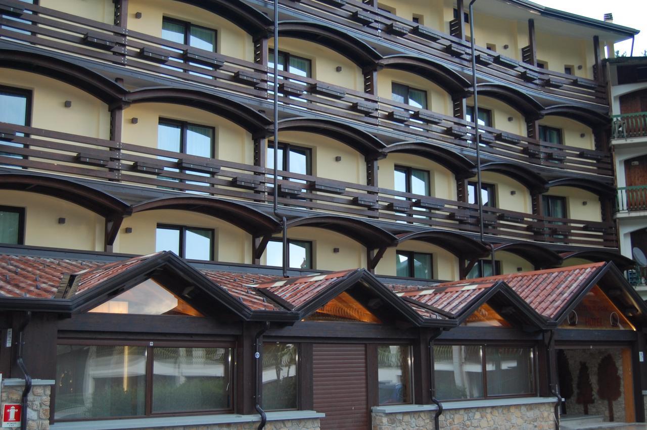 National Park Hotel & Spa Cotronei Bagian luar foto