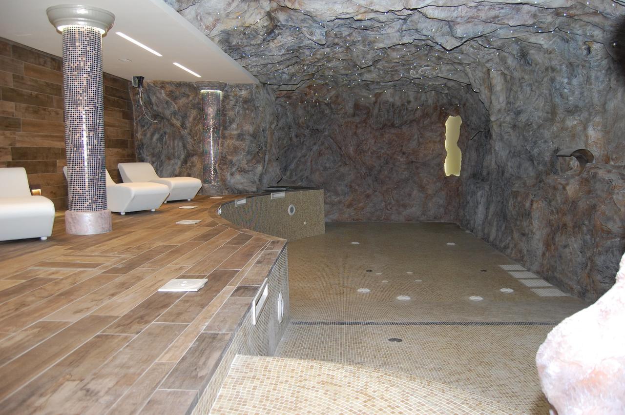National Park Hotel & Spa Cotronei Bagian luar foto